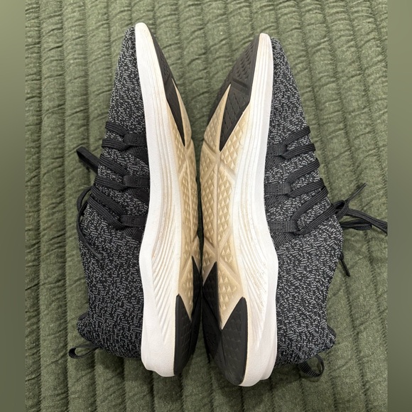 PUMA Prowl Alt Prem Mesh Sneaker Black Grey White Size 9 - Picture 4 of 7